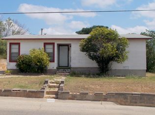810 E 6th St, Big Spring, TX 79720