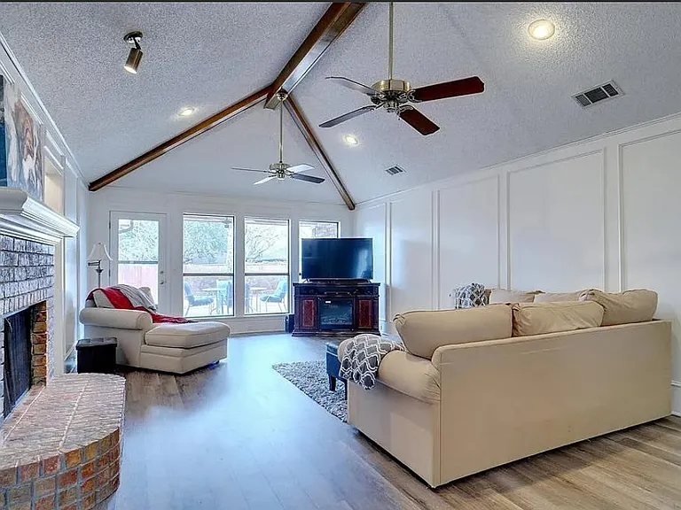 1217 Cloudy Sky Ln — Photo 3