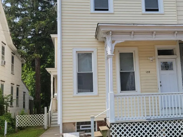 135 Grant St, Salem, NJ 08079