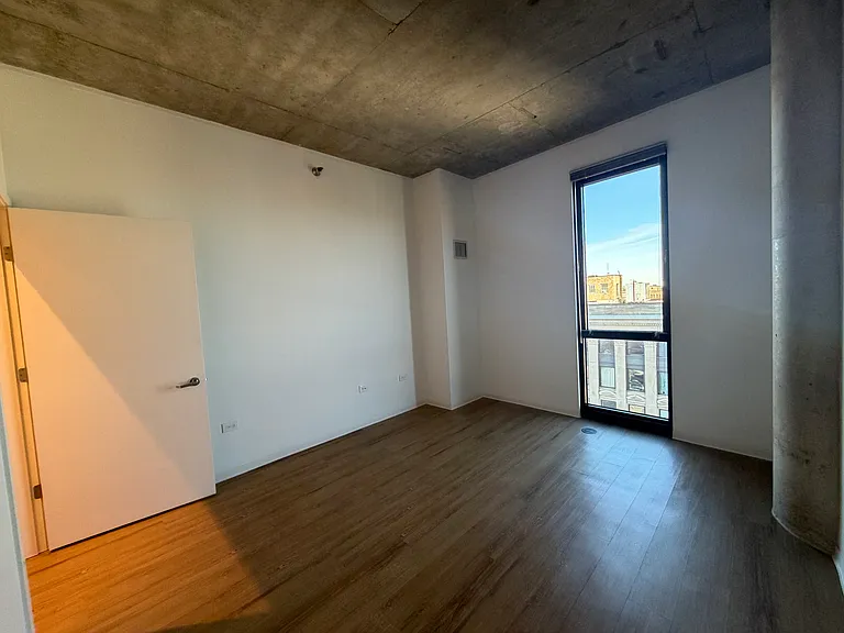 1112 N Marshfield Ave #801 — Photo 28