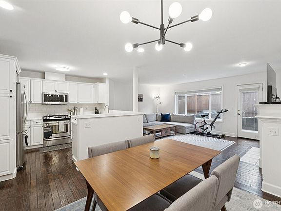 4th image of 8125 212th Street SW #9