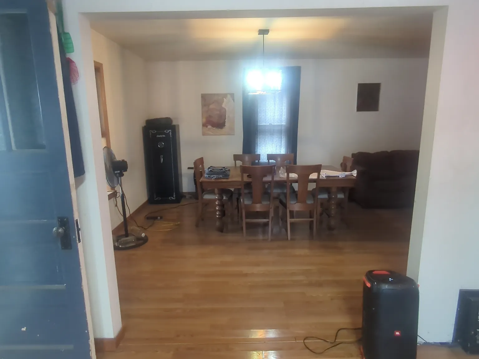 3 bed, 2135 sqft, $500 — Photo 1