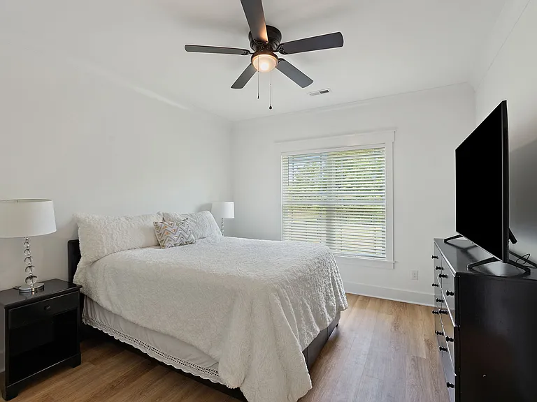 4700 Bisbee Dr — Photo 51
