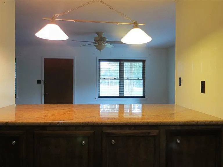 1144 Peschel Ln — Photo 9