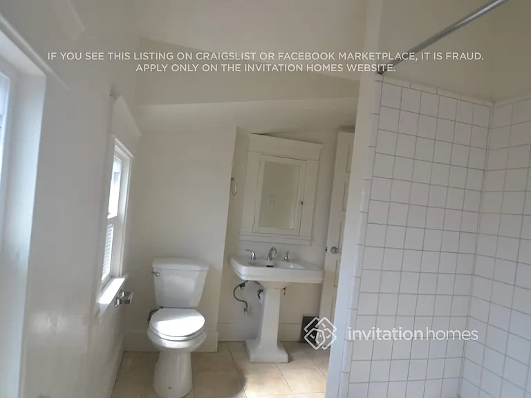 1613 W 49th St — Photo 15