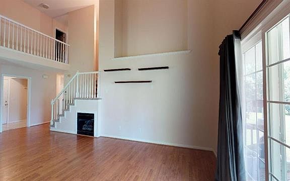 5th image of 905 Linney Ln #B