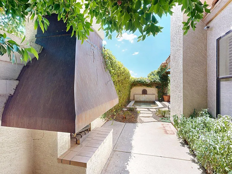 8100 E Camelback Rd #39 — Photo 36