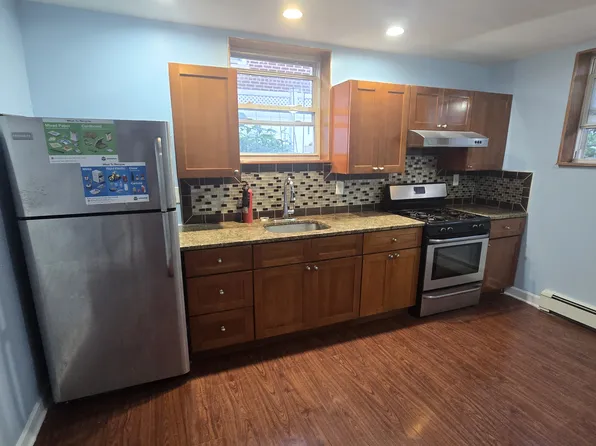 (undisclosed Address), Bronx, NY 10465