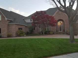 10790 Hickory Ct, Carmel, IN 46033