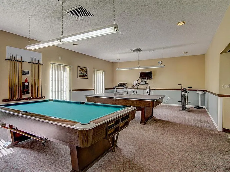1403 Arrowhead Cir W #13-E — Photo 35