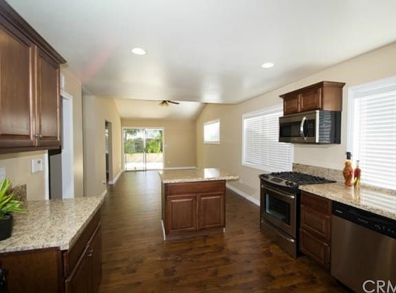 4th image of 7298 Darnoch Way