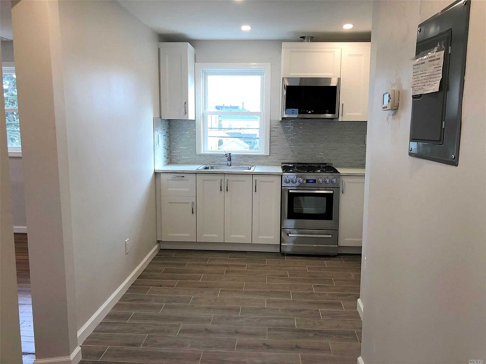 1st image of 166 Jackson Ave
