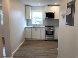 166 Jackson Ave, Mineola, NY 11501