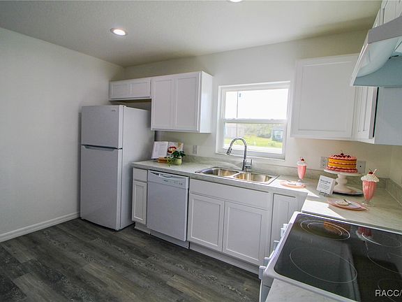 4th image of 9816 N Allison Dr