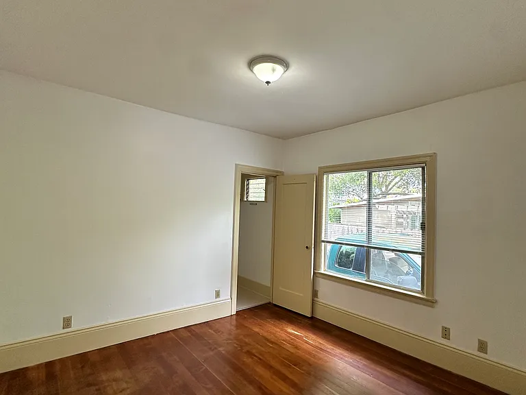 1532 Woolsey St #A — Photo 36