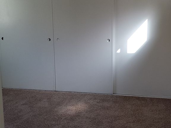 5th image of 4550 Bellflower Blvd