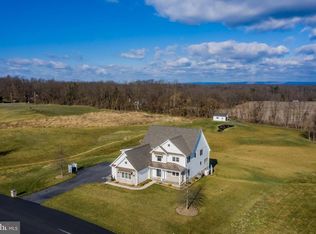 8 Peyton Dr, Carlisle, PA 17015