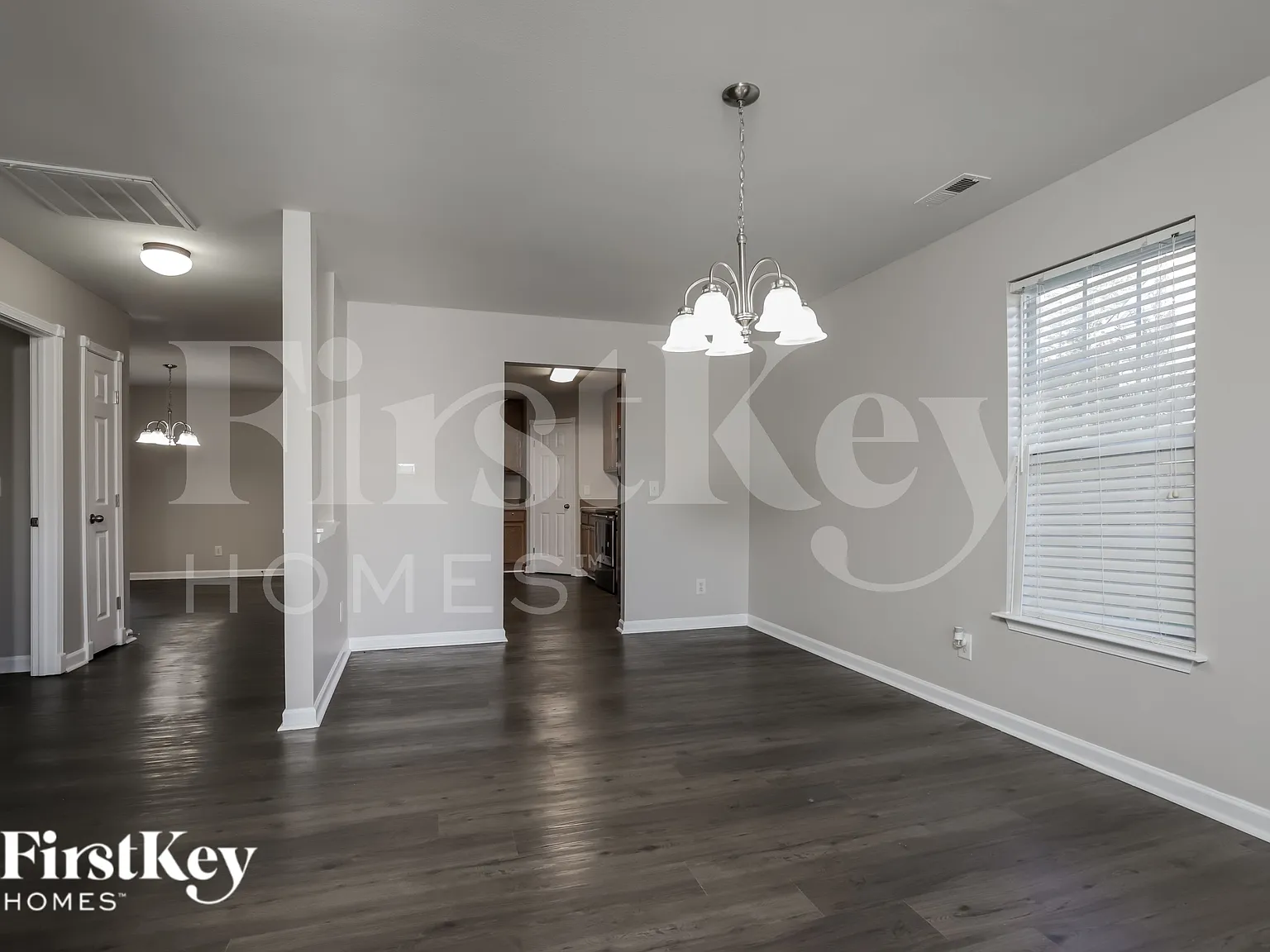 4 bed, 2.5 bath, 2752 sqft, $2,485 — Photo 4