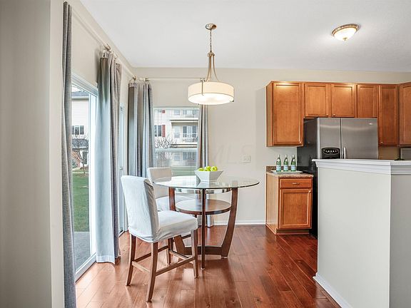 5th image of 740 Park Ct