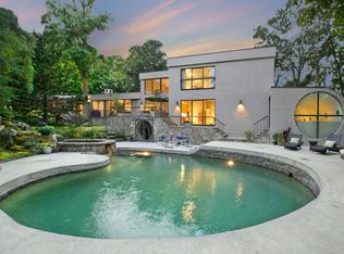 60 Lismore Ln, Greenwich, CT 06831