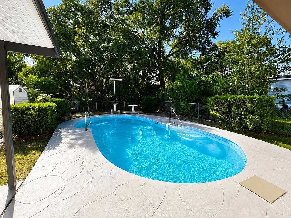 1052 Osceola Trl