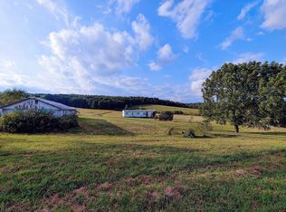 7247 King Saint Clair Rd, Alum Bank, PA 15521