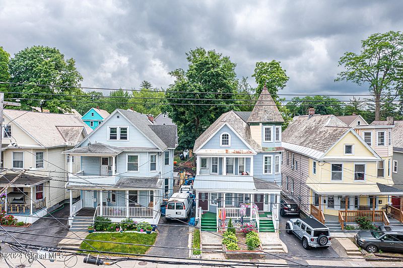 2nd image of 402 - 404 N Brandywine Avenue