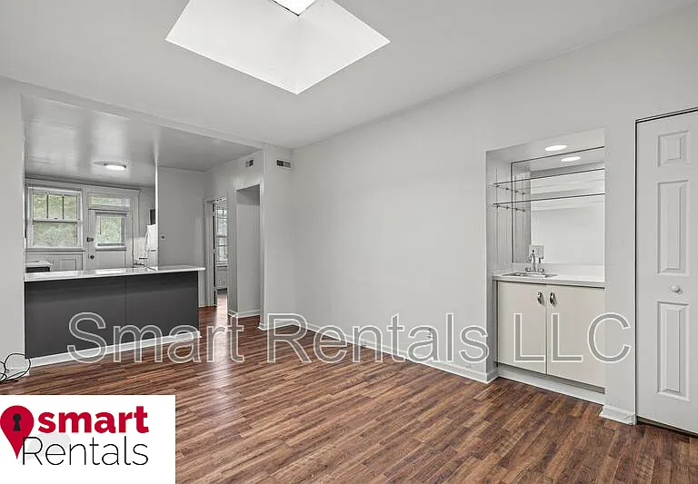 1722 Waverly Pl #F — Photo 11
