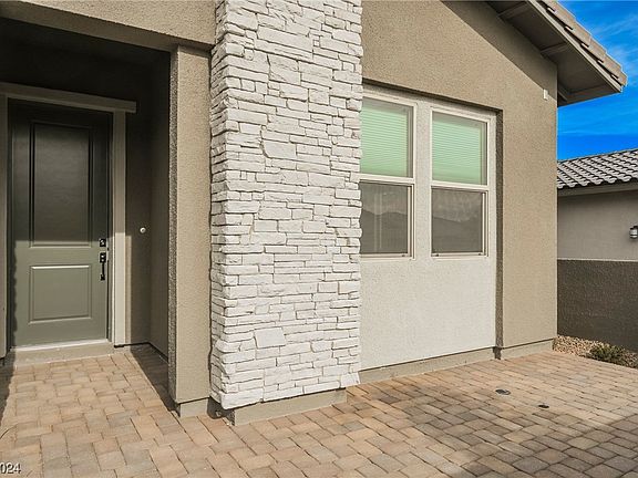5th image of 349 Jackalberry St