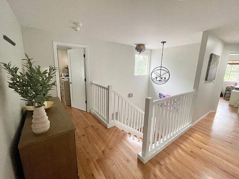 807 NE 98th St — Photo 26