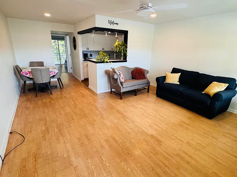 16 Windsor Dr #A — Photo 3