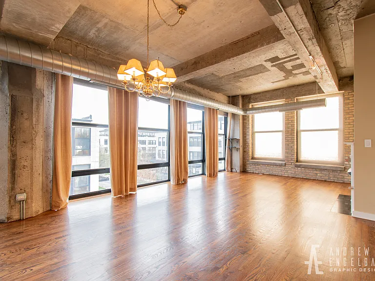 1069 W 14th Pl #301 — Photo 4