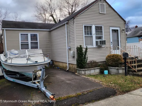 46 Oak Street, Keansburg, NJ 07734