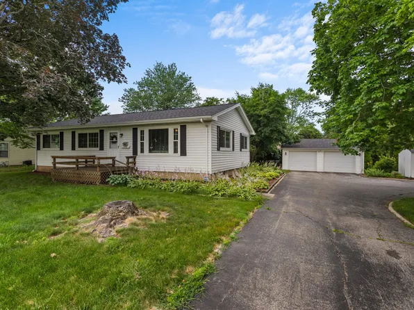 2203 Philo Rd, Urbana, IL 61802