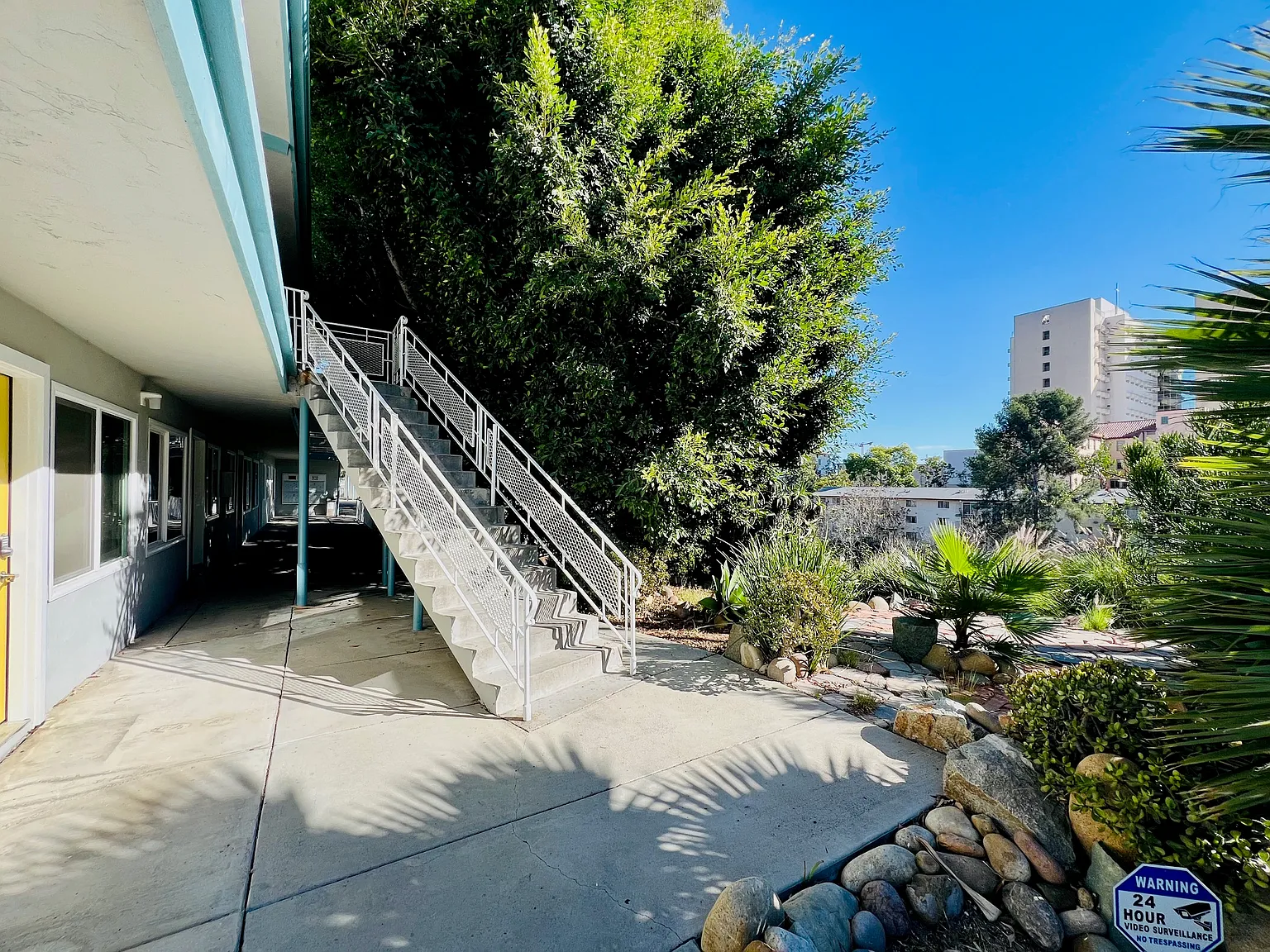 1 bed, 550 sqft, $1,895 — Photo 2