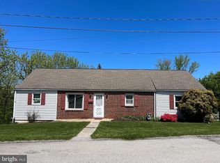 249 W Howard St, Red Lion, PA 17356