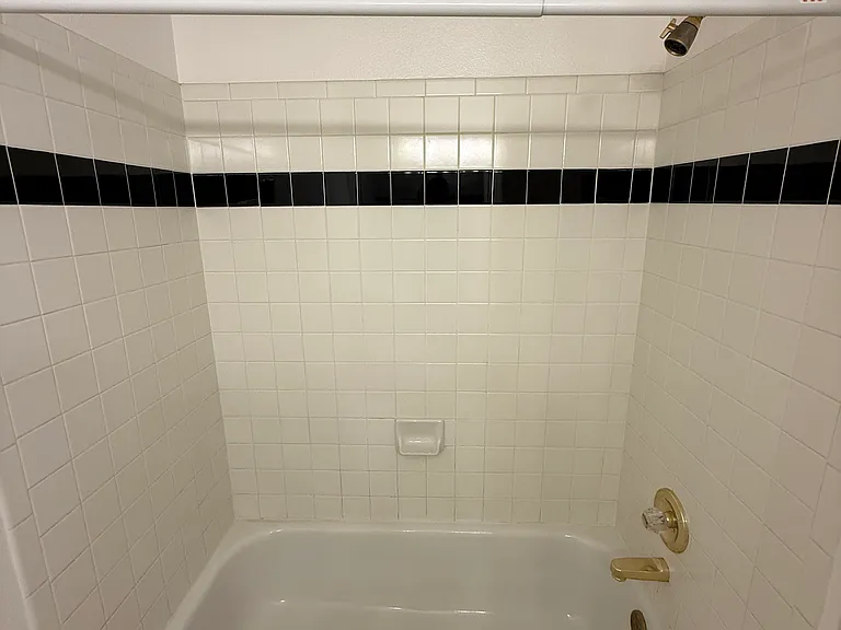 33 S Boulder Cir #301 — Photo 15