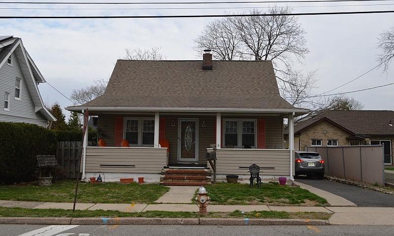 2nd image of 149 Franklin Ave
