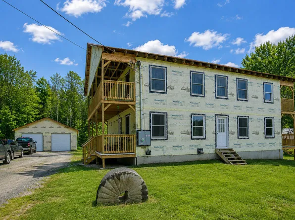 33 Lake Street, New Vineyard, ME 04956