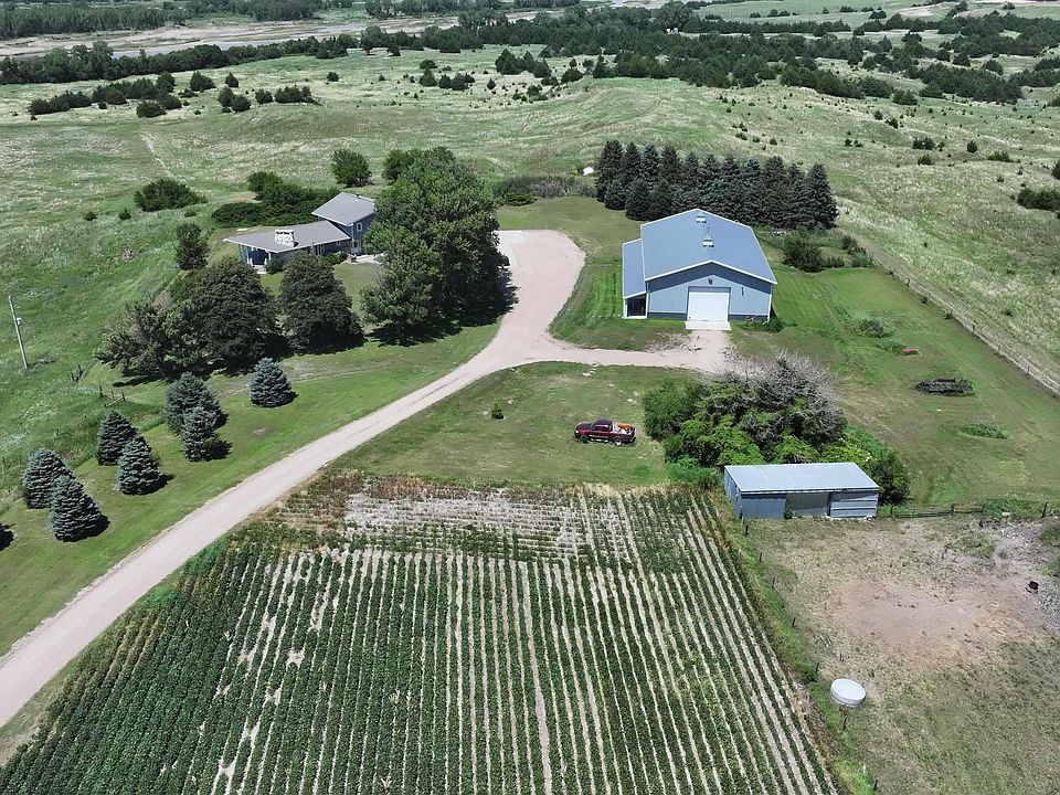1st image of 701 W 18th Rd