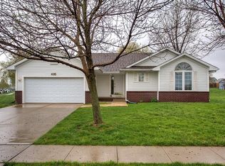 435 S 46th St, West Des Moines, IA 50265