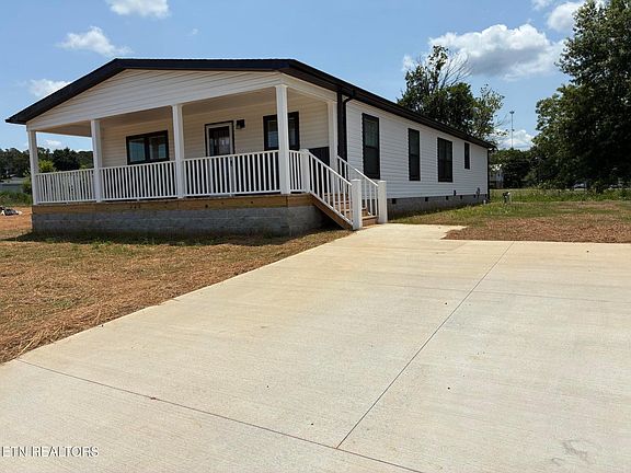 3rd image of 120 Unicoi Gate