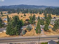 215 Grant Ave, Cottage Grove, OR 97424 | Zillow