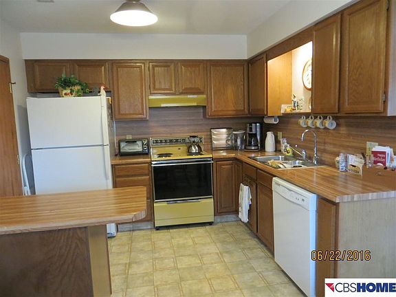 3rd image of 109 S 7th St APT 2