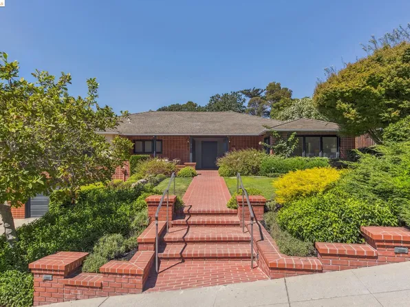 75 Crest Rd, Piedmont, CA 94611