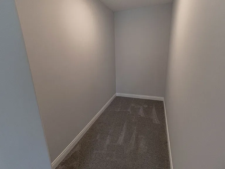 2801 Amberwood Ct — Photo 41
