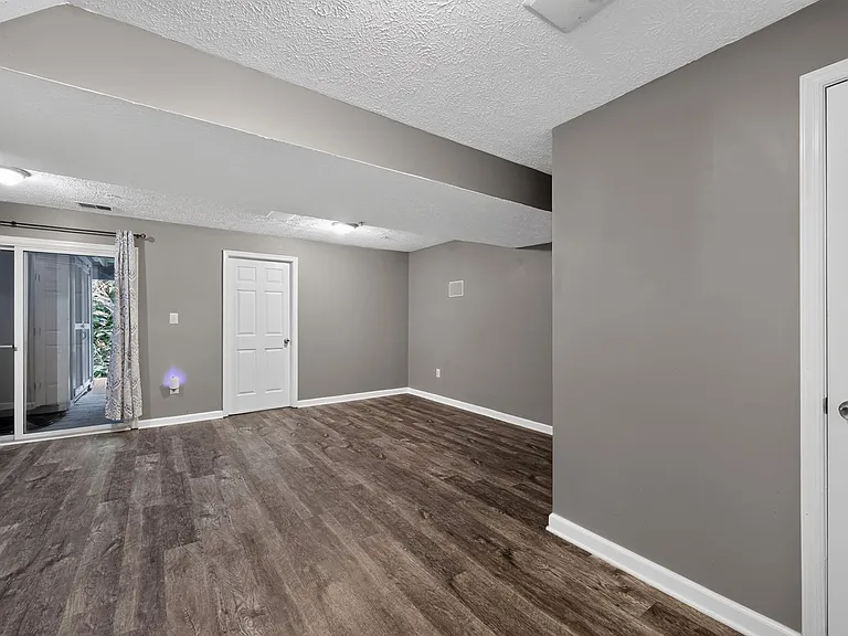 8155 Deer Chase Ln — Photo 13