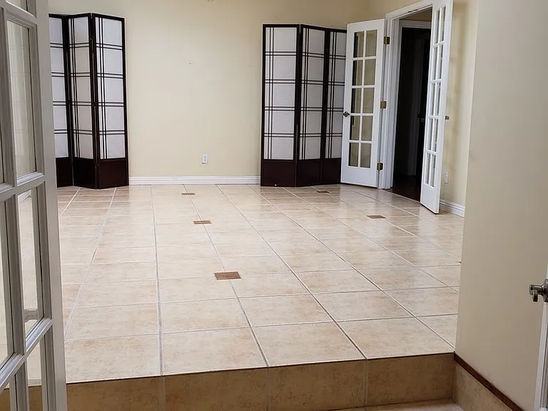 4490 Pomona Ave — Photo 17