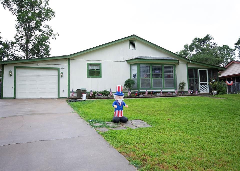 1st image of 396 S Oak Lee Dr