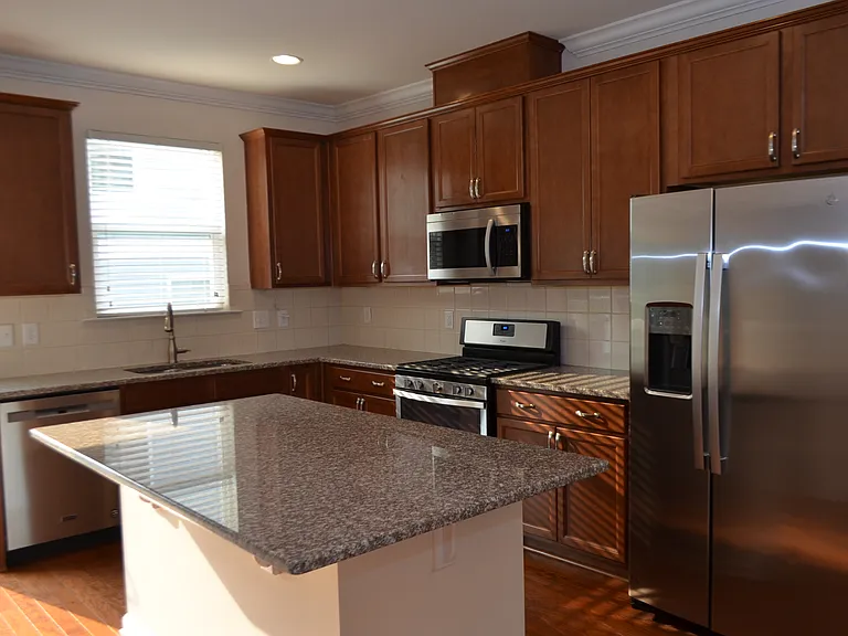 1021 Diamond Dove Ln — Photo 25